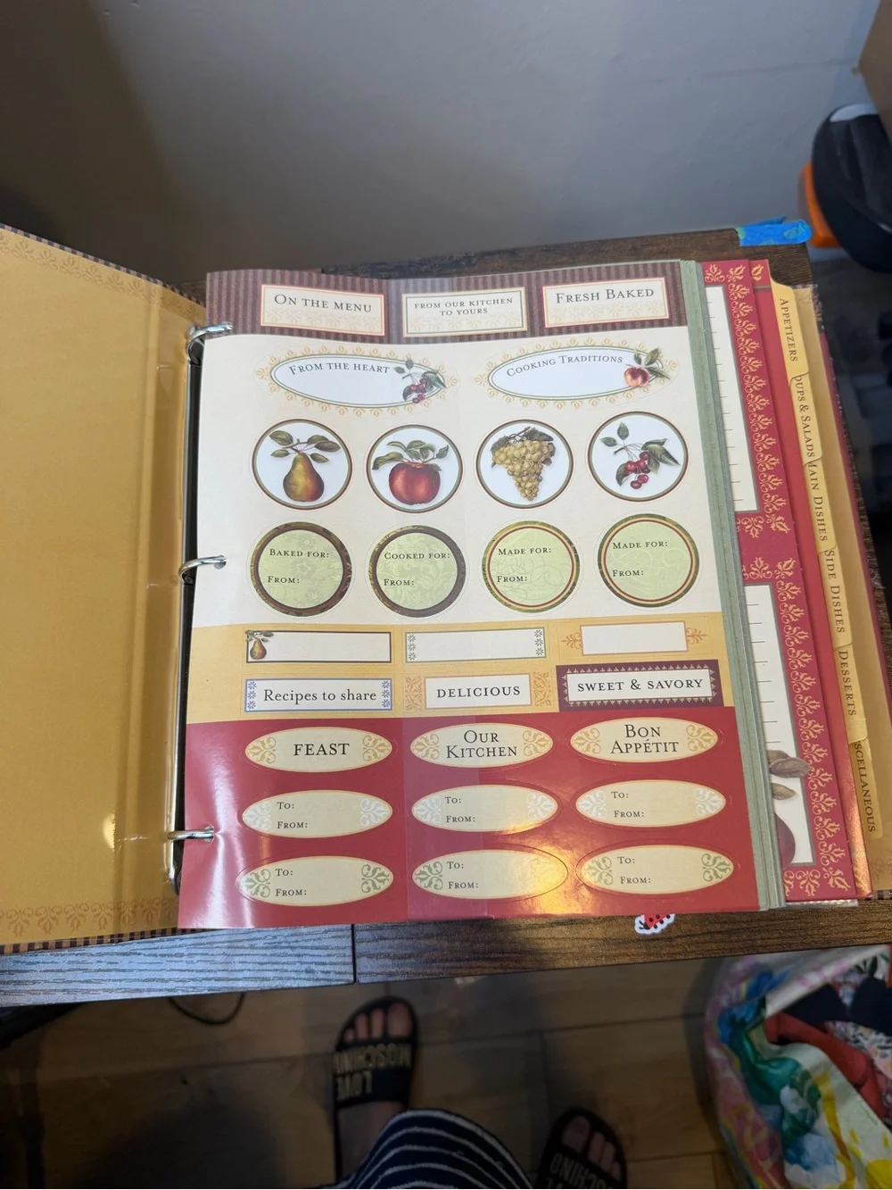 Cooking Traditions Deluxe Recipe Binder with a red fruit and pear motif